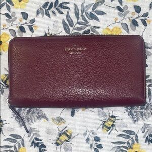 Kate Spade ♠️  Leather Wallet